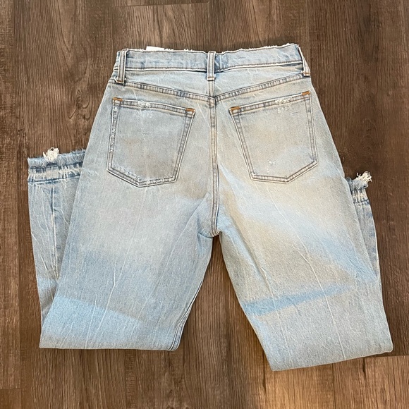 Abercormbie High Rise Mom Jean - Picture 3 of 6